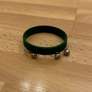 Dark green jingle for Jesus bracelet